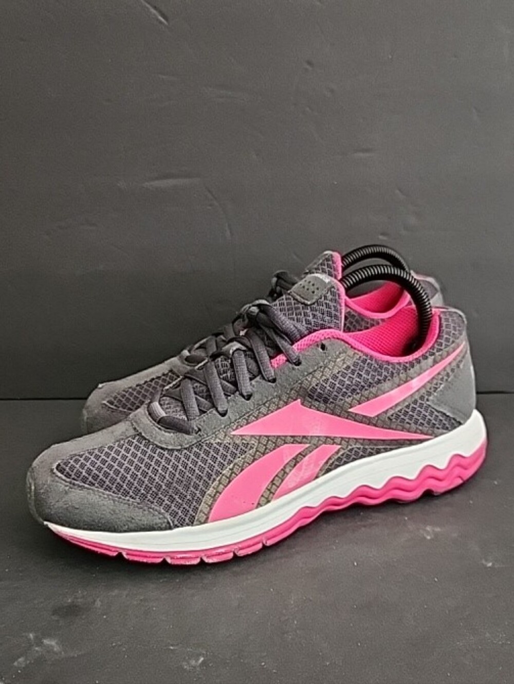Reebok Fuel Foam Gray/Pink Womens Size 8.5 Running Shoes